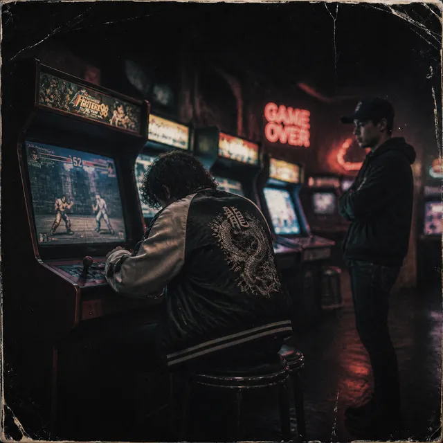 ゲームセンターで格ゲーを楽しむ。その姿を傍観する一人